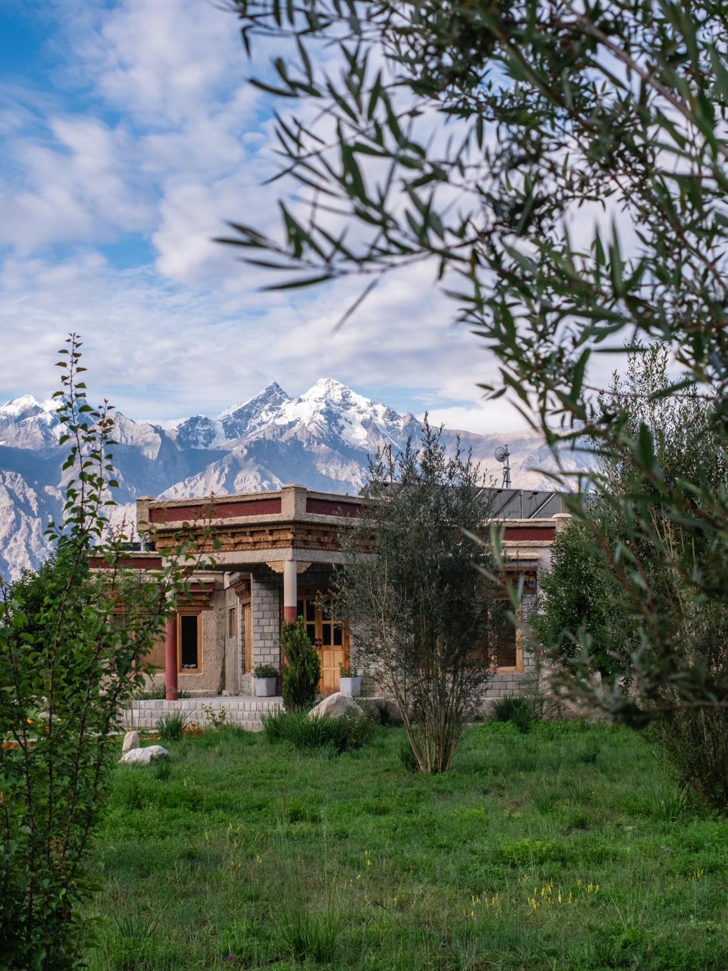 Lchang Nang Retreat-The House Of Trees-Nubra Valley Hotel Sumur Buitenkant foto